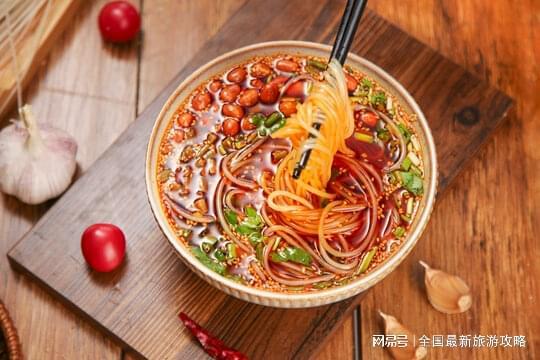 重庆 5 日纯玩跟团游！五天四晚人均仅 800 元这价格真